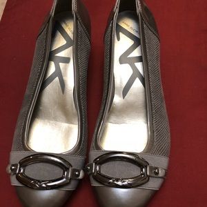 Brand new Anne Klein low wedge